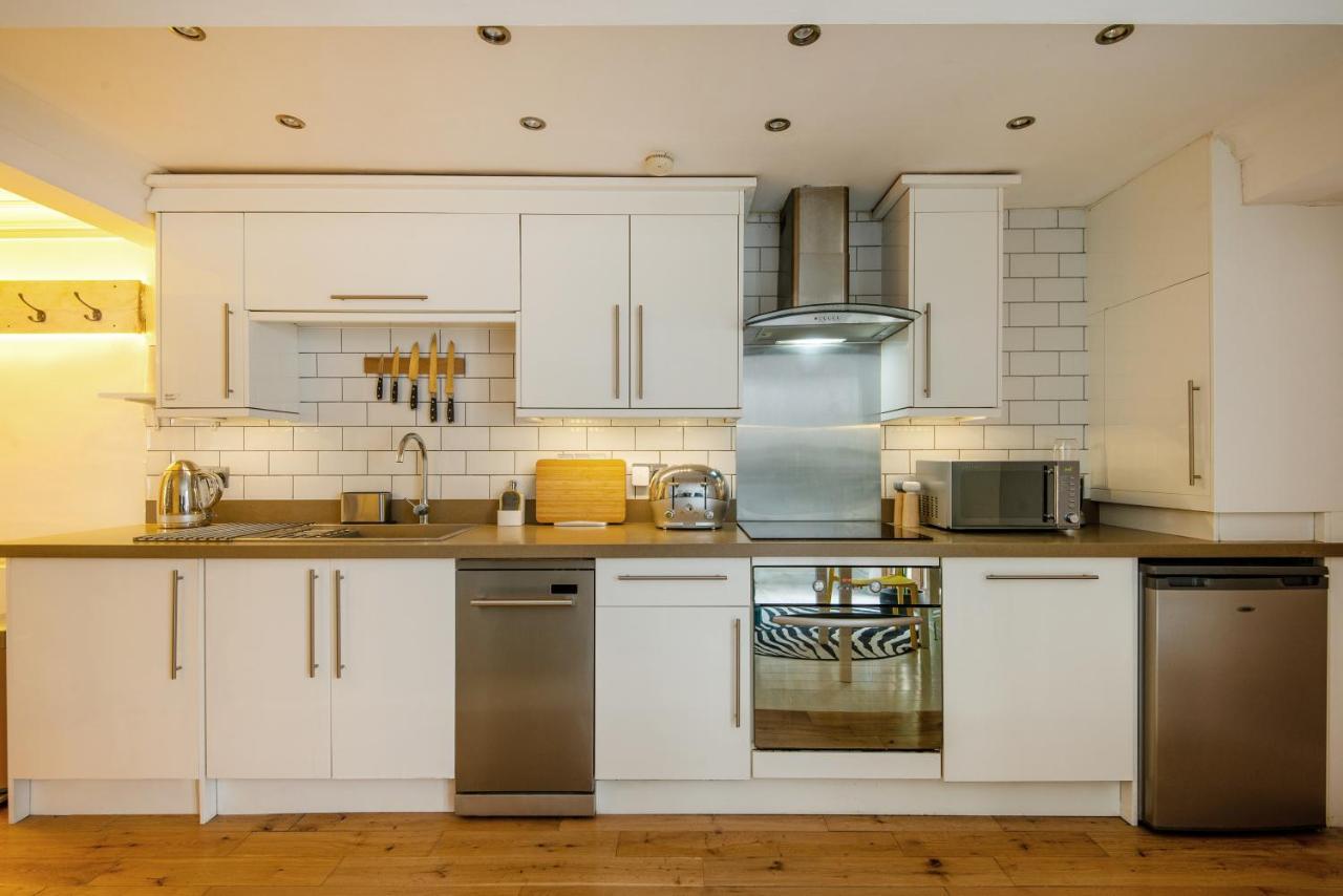 -Newly Refurbished- Stylish Apartment 5 Minutes From Station W Garden Hove Exterior foto